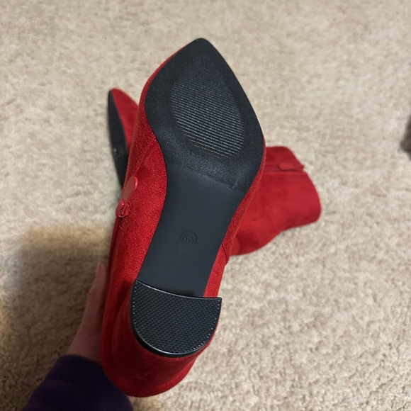 Brand New Red Boot - Picture 2 of 4